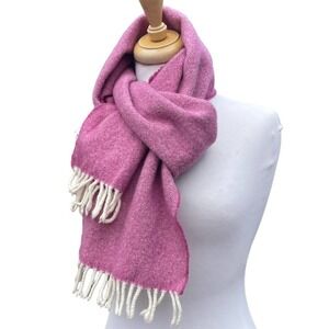 McNutt of Donegal Lambswool Pink Houndstooth Fringe Scarf